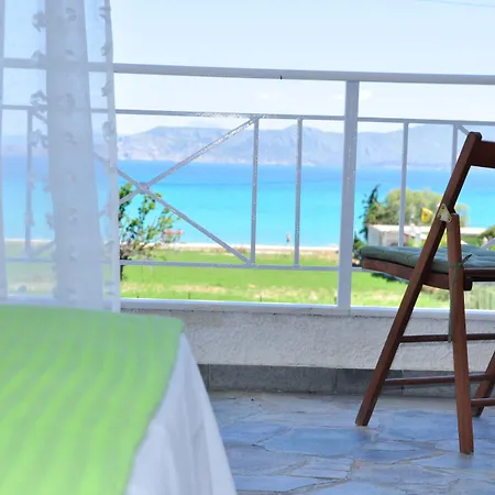 Phoenix Beachside Apartamento Kokkónion